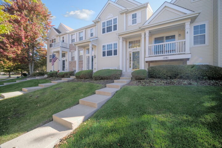 Property Photo: 1263 Derry Lane IL 60140