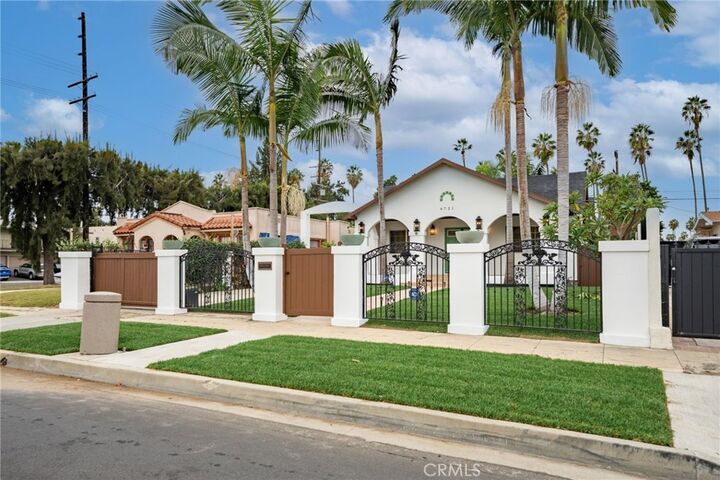 Property Photo: 4721 5th Avenue CA 90043