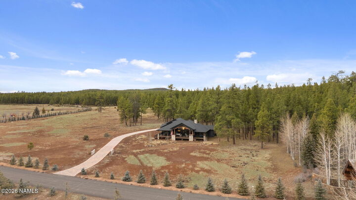 Property Photo:  405 E Foxboro Road  AZ 86017 