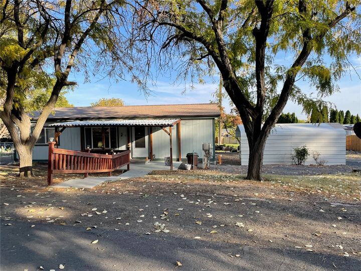 Property Photo: 2285 SW Basin Street 1 WA 98823