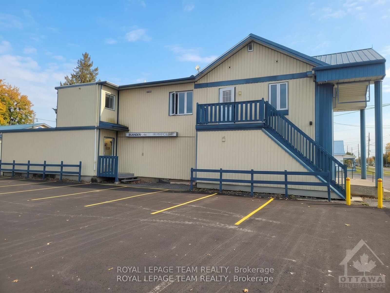 Property Photo:  561 St-Philippe Street  ON K1A 1A0 
