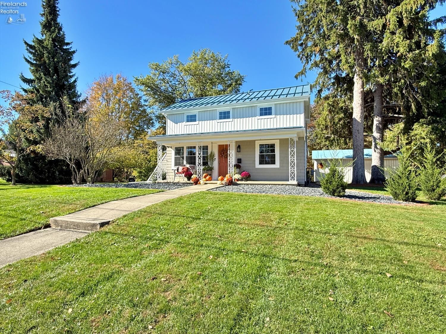 Property Photo:  110 Mohawk Street  OH 44883 