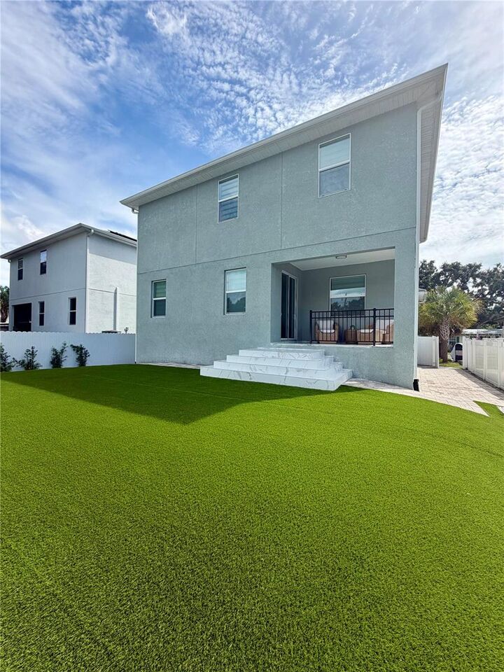 Property Photo:  8331 Peggy Street  FL 33615 