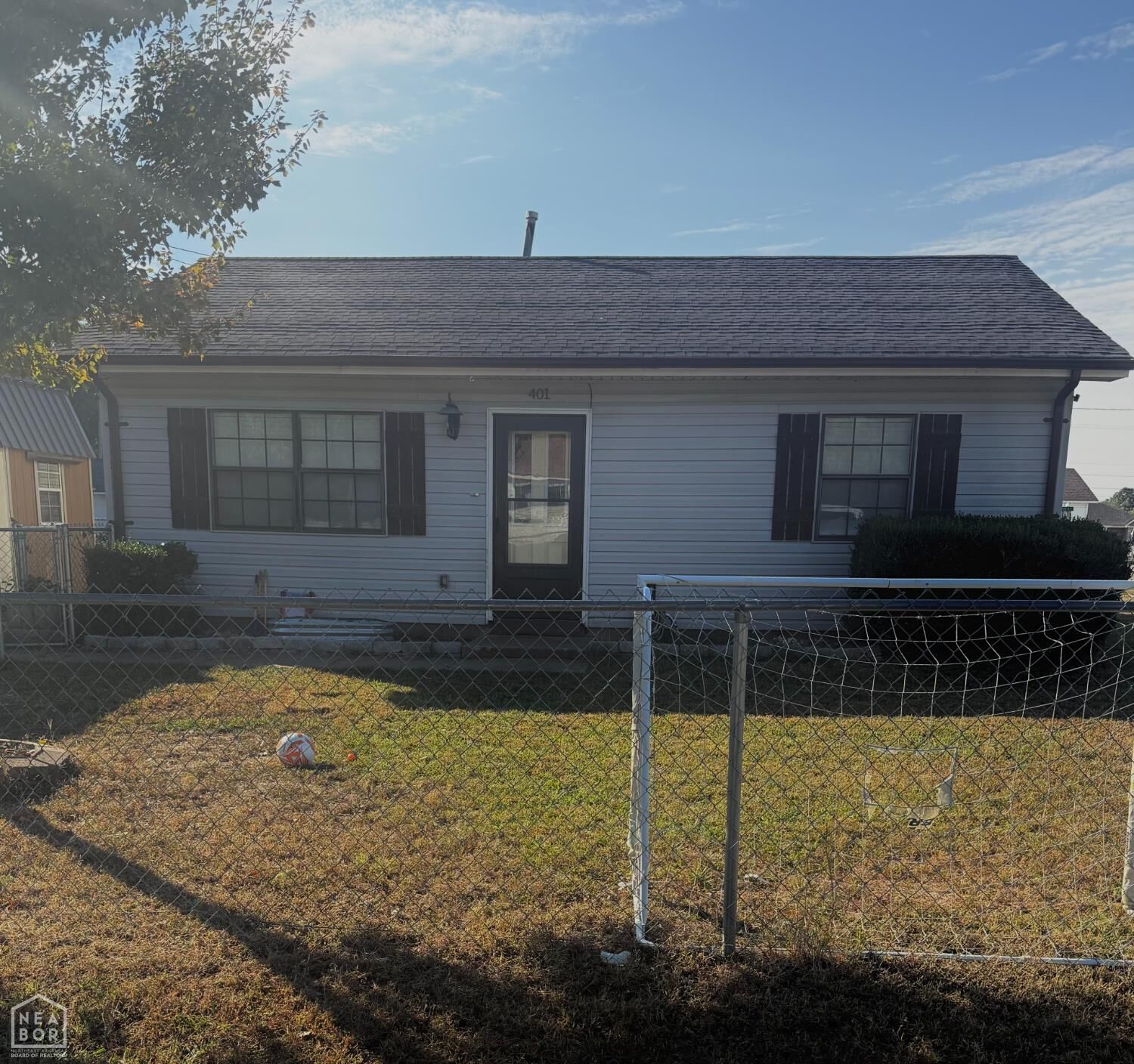 Property Photo:  401 Garrett Street  AR 72416 