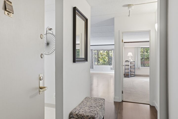 Property Photo:  1500 Worcester Rd 719  MA 01702 