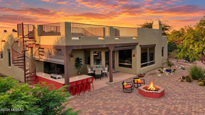 Property Photo:  806 W Placita Quieta  AZ 85622 