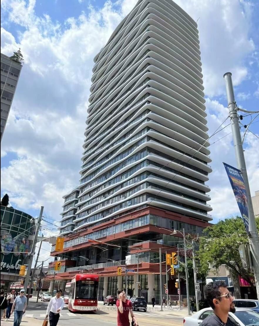 Property Photo:  280 Dundas Street E 2113  ON M5T 0E3 