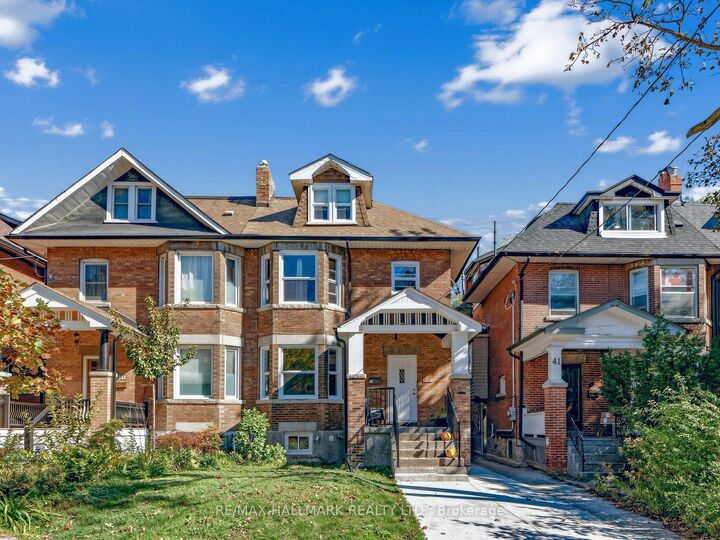 Property Photo:  43 Highview Crescent 1  ON M6H 2Y3 