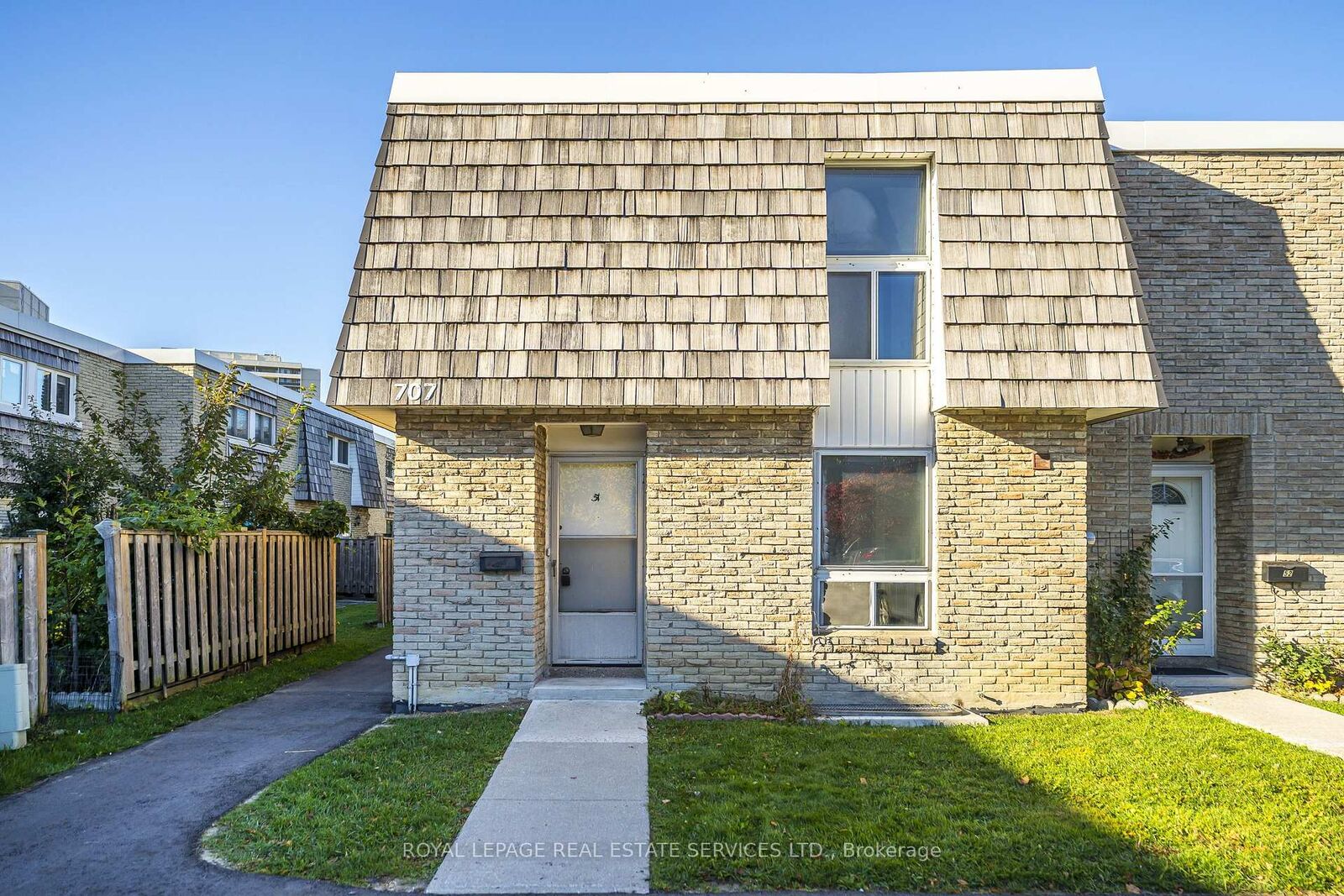 Property Photo:  707 Burnhamthorpe Road 51  ON M9C 2Z6 