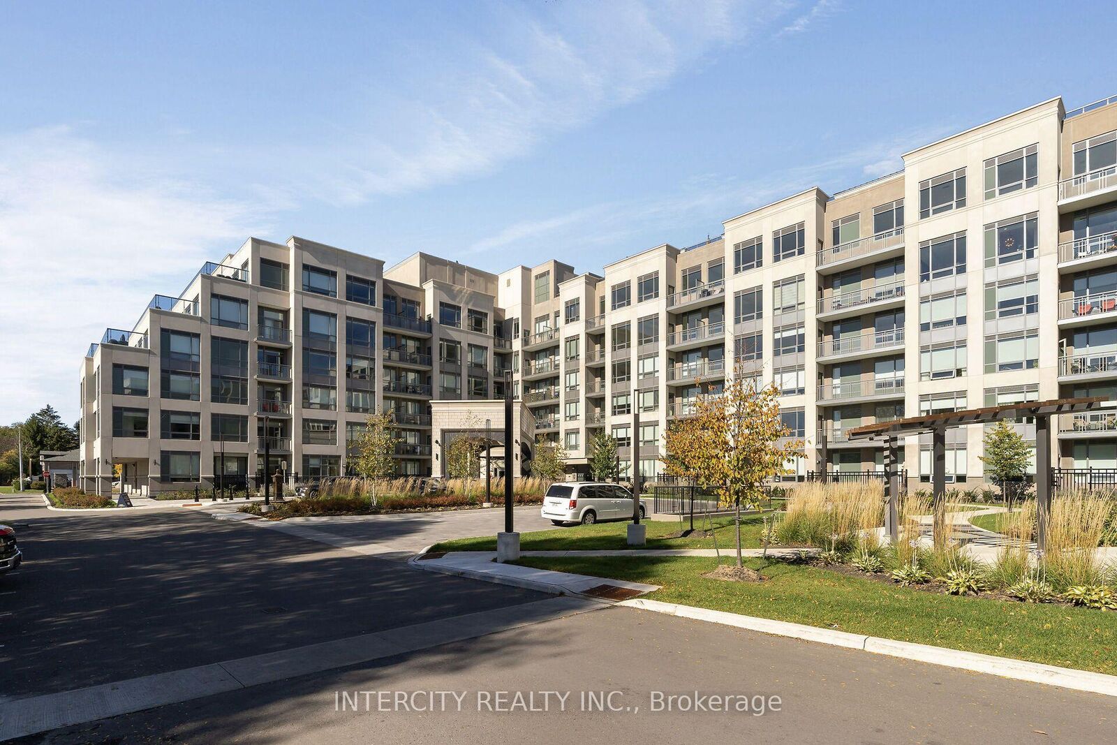 Property Photo: 2075 King Road 355 ON L7B 0R6