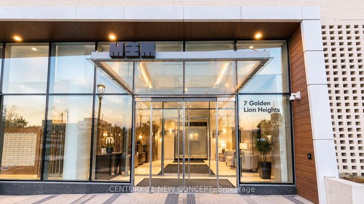 Property Photo:  7 Golden Lion Heights N2402  ON M2M 0C1 