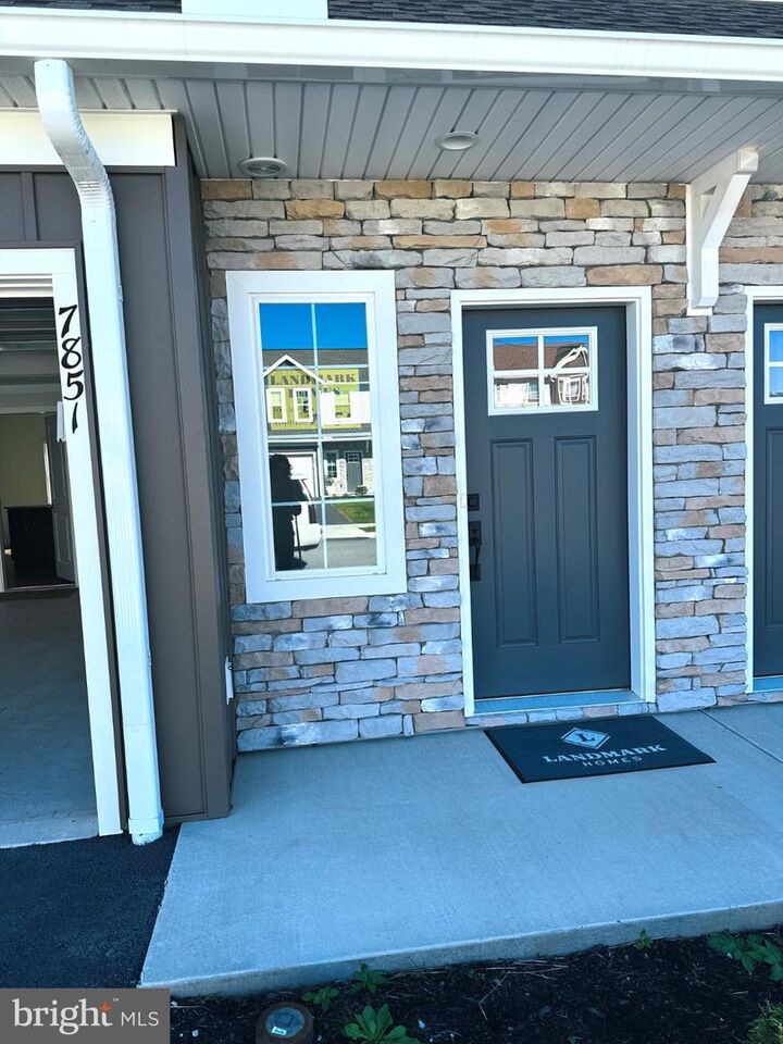 Property Photo:  7851 Oak Brook Drive  PA 17112 