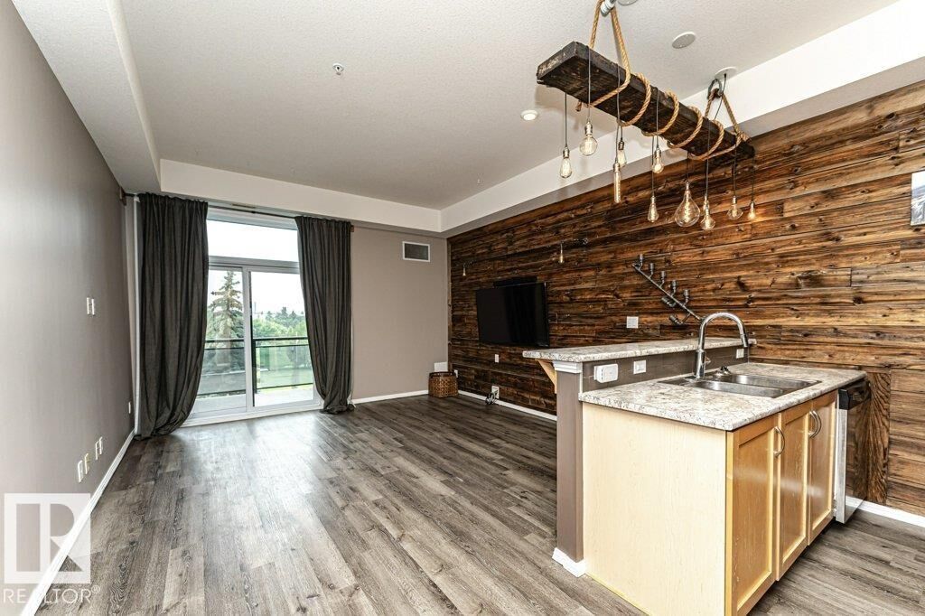 Property Photo:  10531 117 Street NW 404  AB T5H 0A8 
