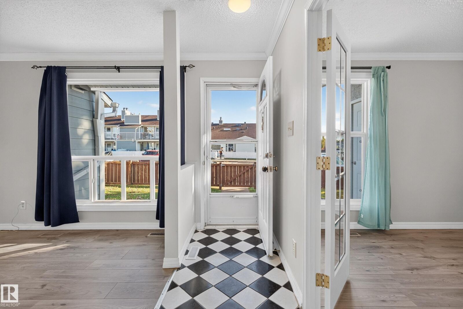 Property Photo:  2332 151 Avenue NW  AB T5Y 2L1 