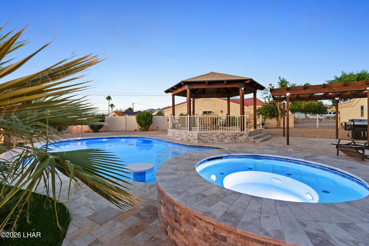Property Photo:  1595 Tioga Ln  AZ 86406 