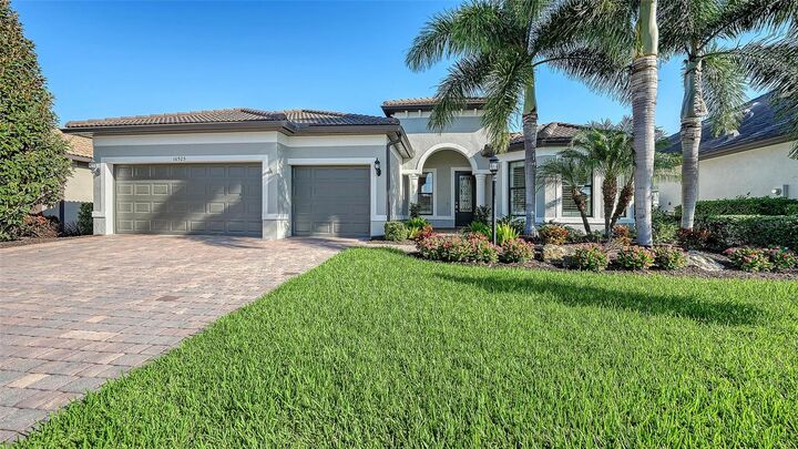 Property Photo:  16925 Pelham Place  FL 34202 