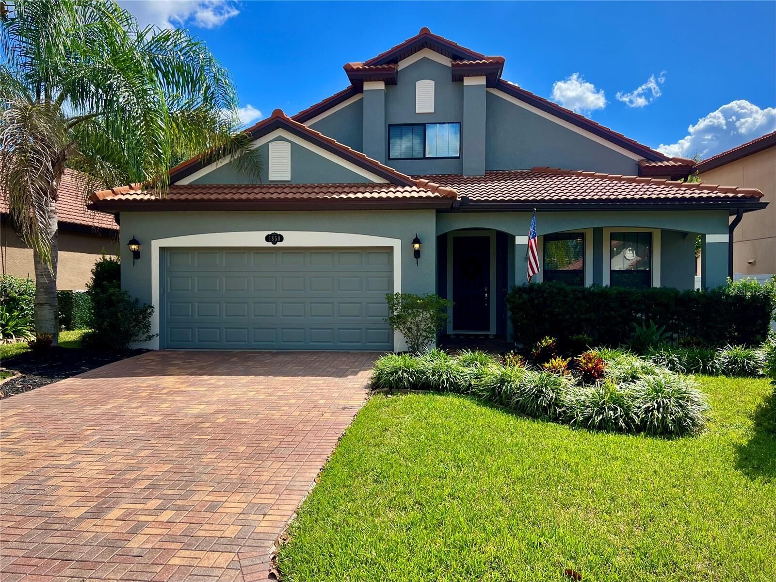 Property Photo:  