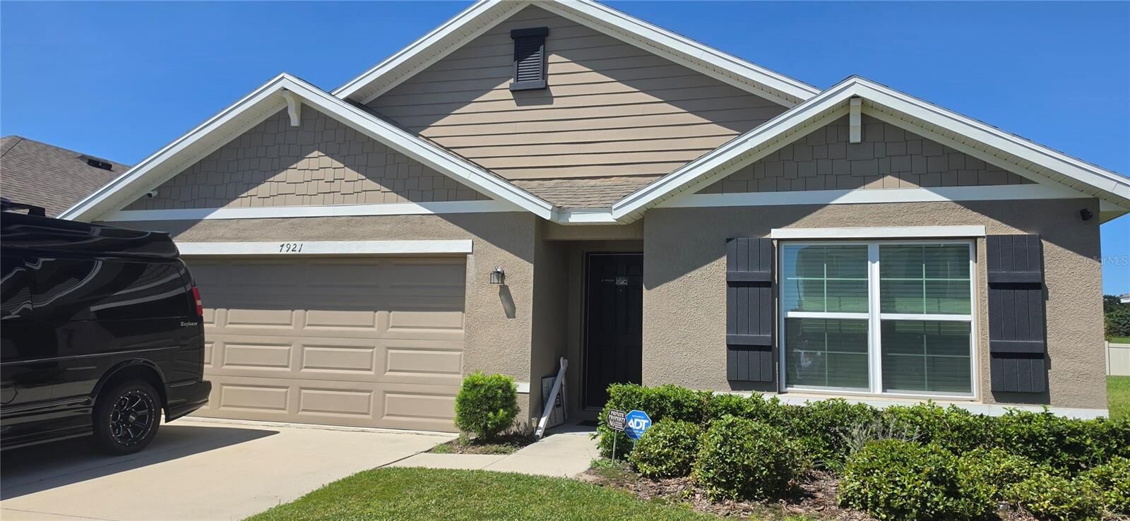 Property Photo:  7921 Sail Clover Lane  FL 33540 