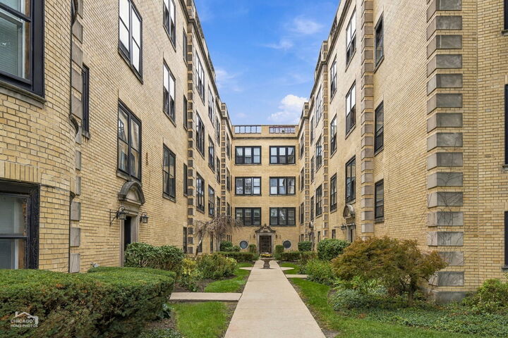 Property Photo: 2540 N Kedzie Boulevard 308 IL 60647