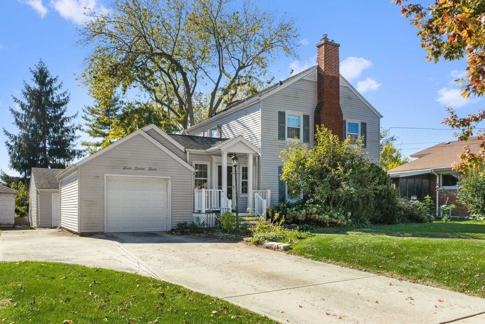 Property Photo:  575 E 12th Street  IL 60441 