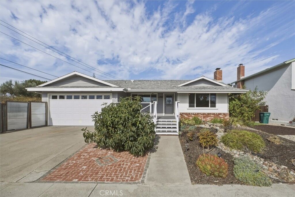 Property Photo:  1300 Kentwood  CA 93401 