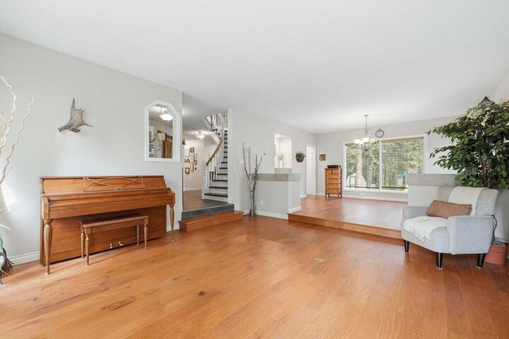 Property Photo:  31 Manyhorses Drive  AB T3Z 1A2 
