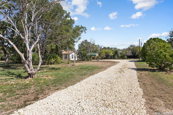 Property Photo:  204 County Road 4612  TX 78009 