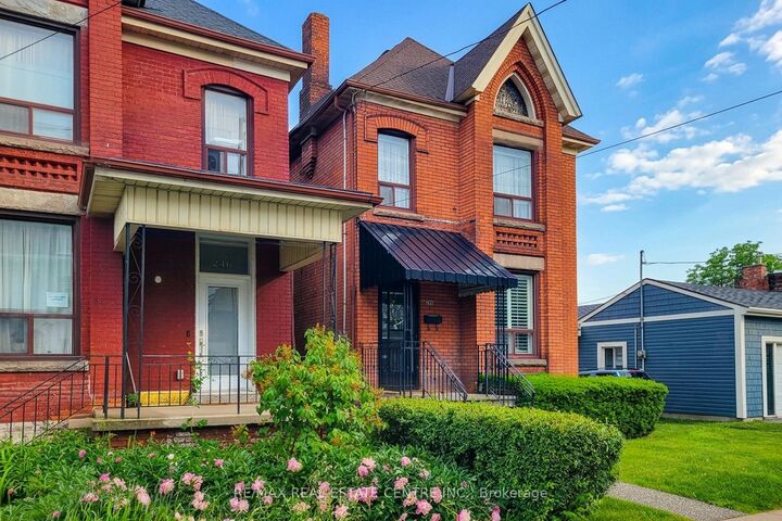Property Photo:  244 Hughson Street N  ON L8L 4M3 