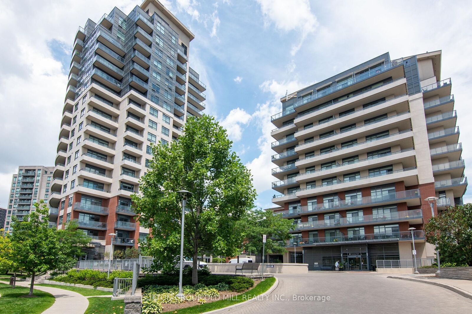 Property Photo:  35 Fontenay Court 1207  ON M9A 0C4 
