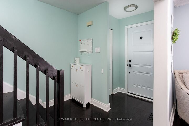 Property Photo:  289 Archdekin Drive  ON L6V 1Z3 