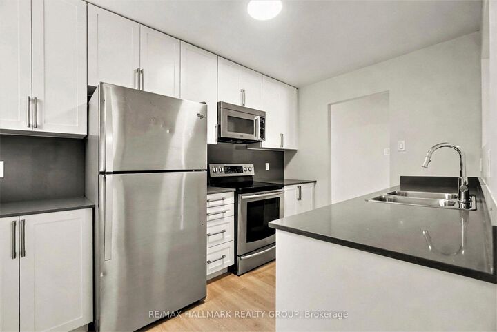 Property Photo: 1329 Lotus Street ON K1J 8B1