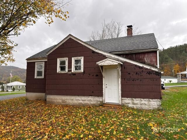 Property Photo:  28 East Ransome Street  PA 16743 