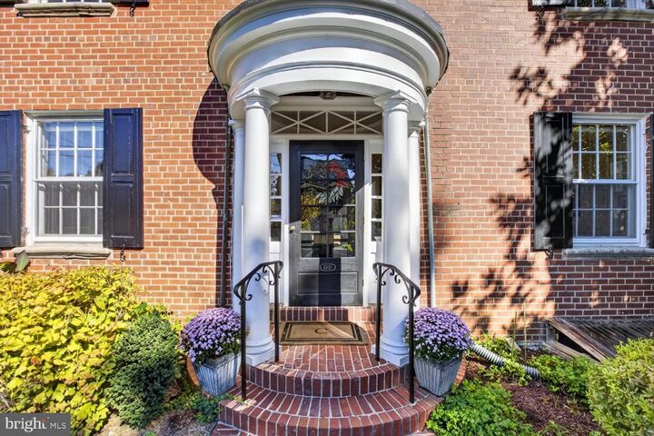 Property Photo:  4851 Albemarle Street NW  DC 20016 