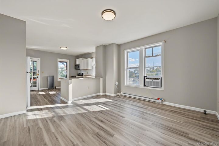 Property Photo:  117 North Street 6  NY 10940 