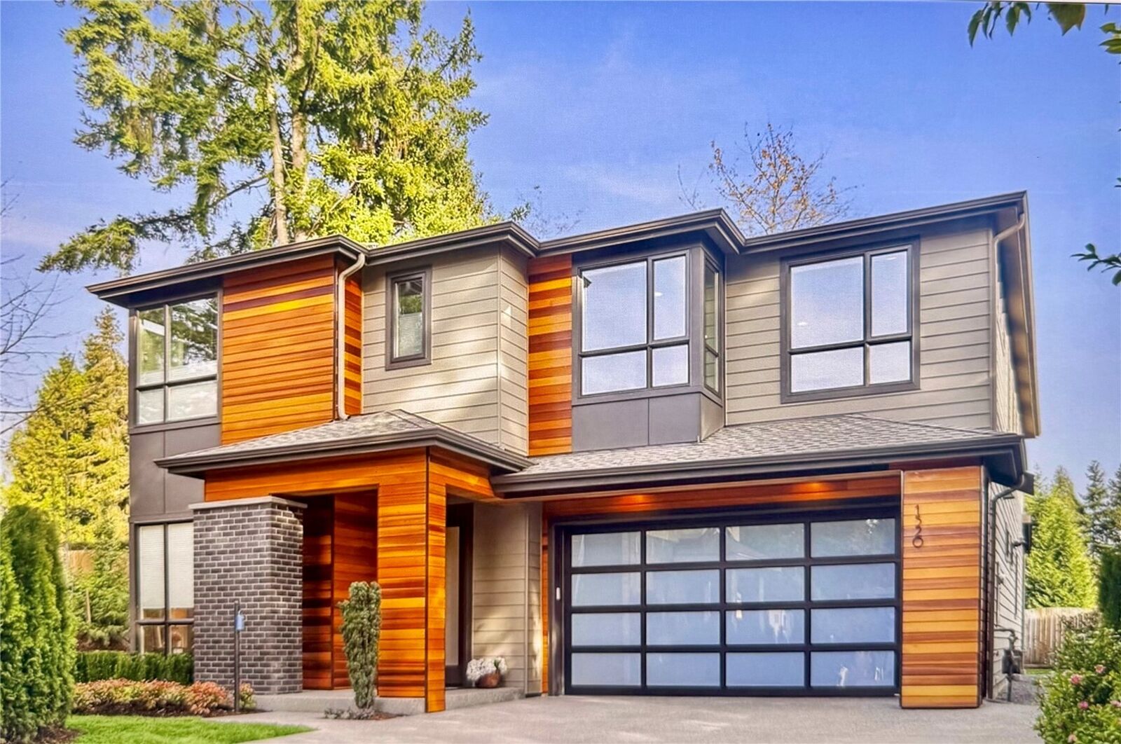 Property Photo:  1520  4th Street  WA 98033 