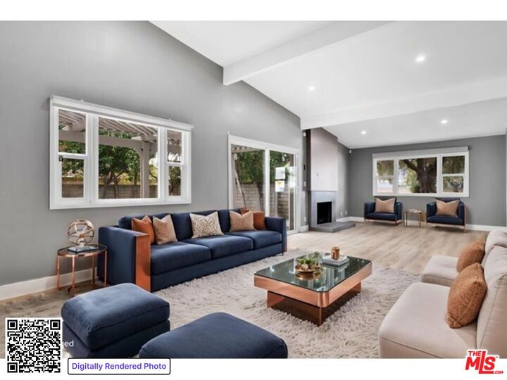 Property Photo:  10122 Jovita Ave  CA 91311 