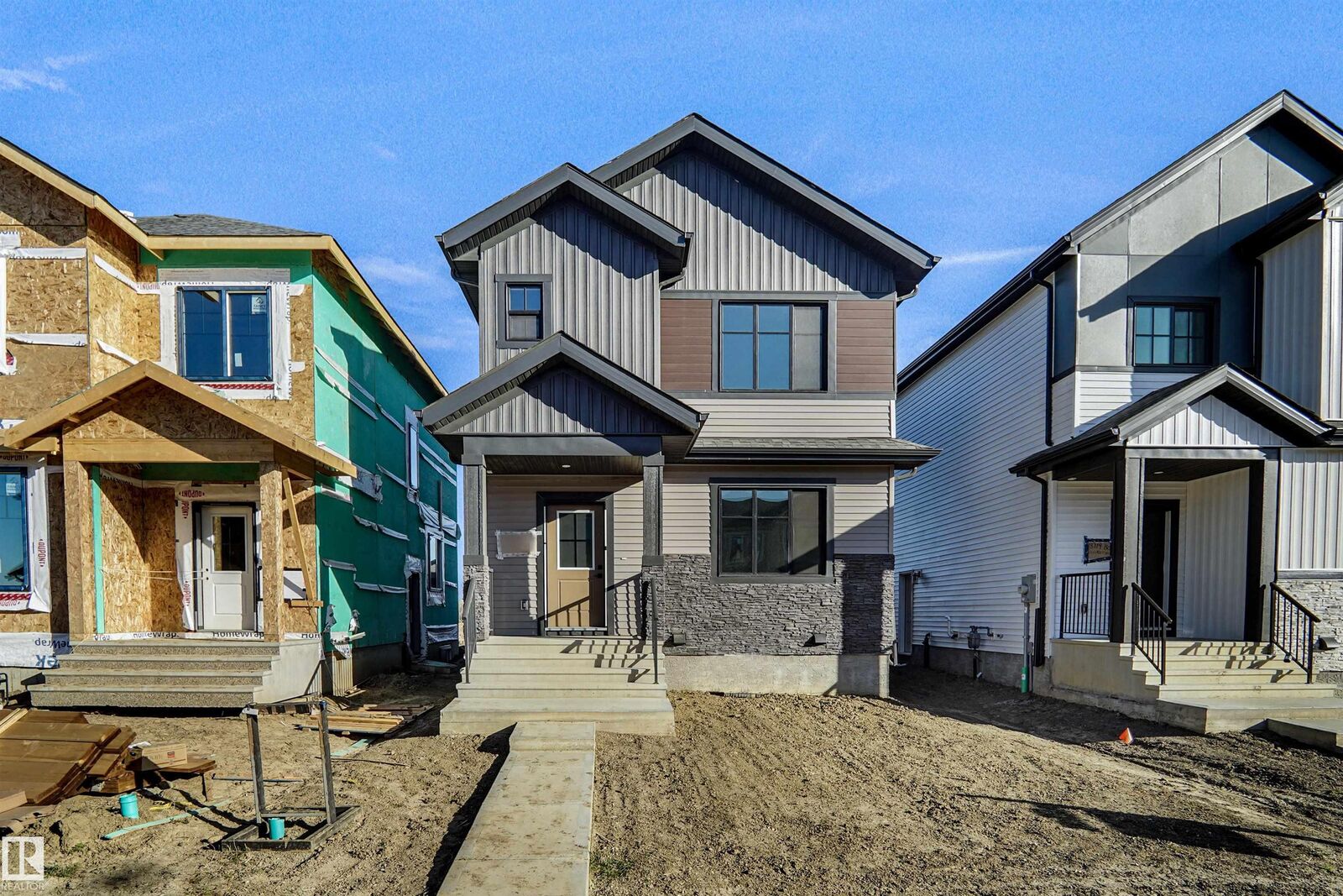 Property Photo:  18723 130 Street NW  AB T6V 0P2 