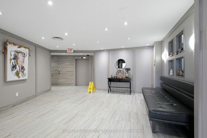 Property Photo:  260 Davis Drive 309  ON L3Y 7C3 