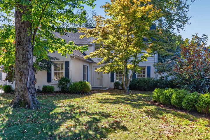 Property Photo: 220 Chenault Road KY 40502