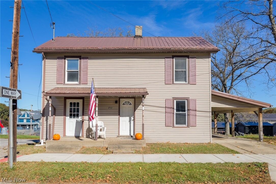 Property Photo:  252 2nd Street  OH 43908 