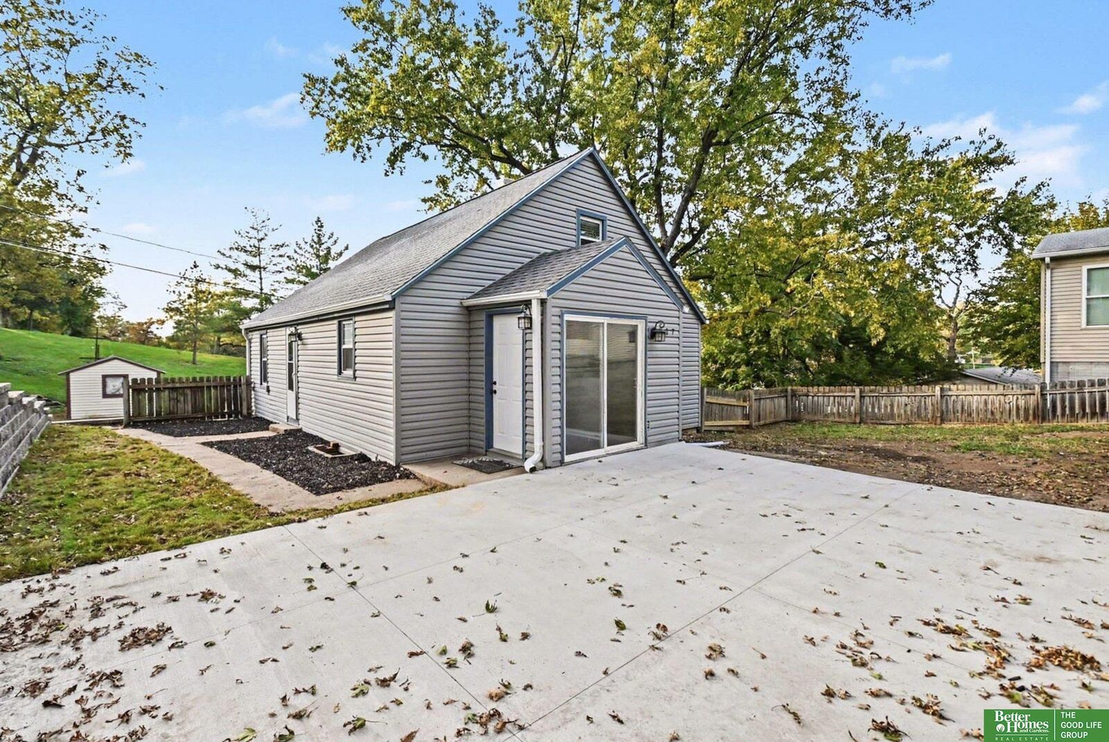 Property Photo:  517 Elm Street  NE 68037 