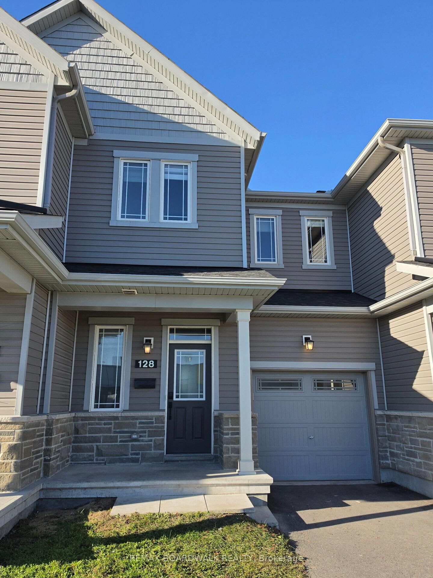 Property Photo:  128 Main Halyard Lane  ON K2J 7B6 