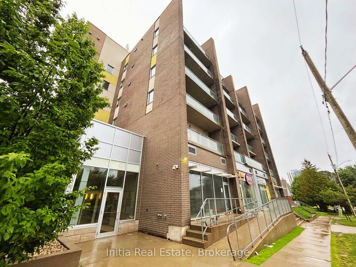 Property Photo:  62 Balsam Street B303  ON N2L 3H2 