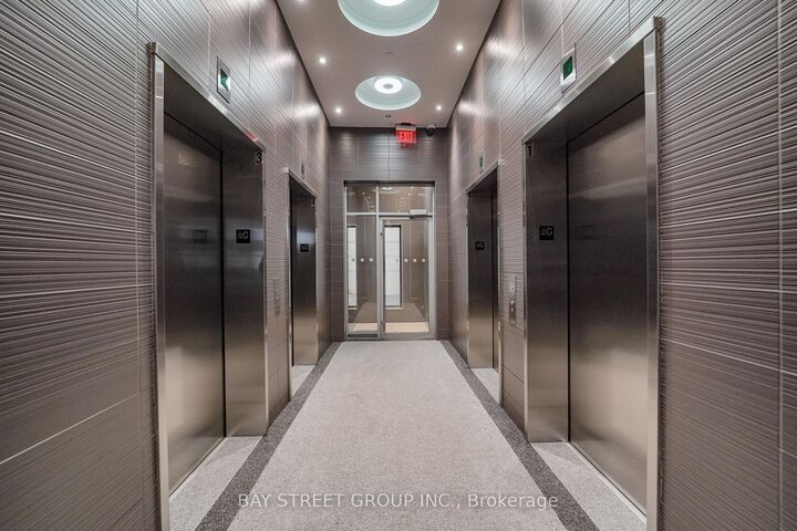 Property Photo:  500 Sherbourne Street 2005  ON M4X 1L1 