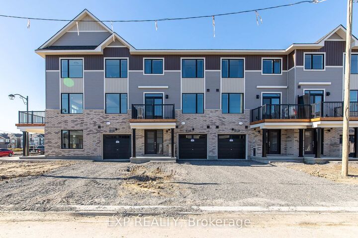 Property Photo:  657 Moonglade Crescent  ON K2J 7N2 