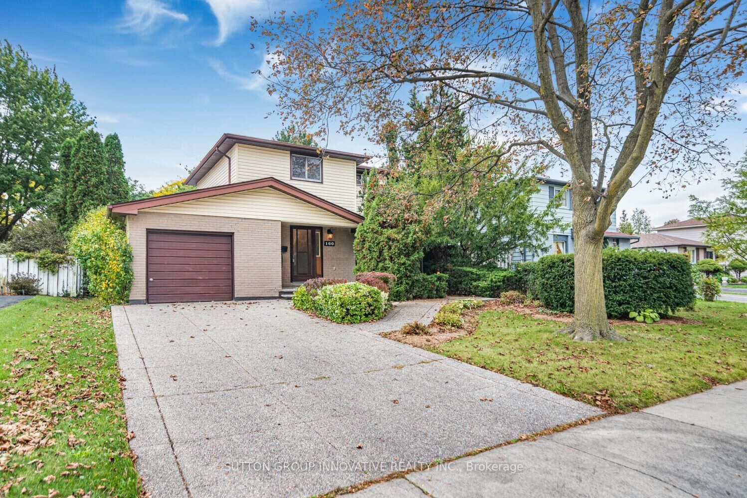 Property Photo:  160 Birchcliffe Crescent  ON L8T 4K9 