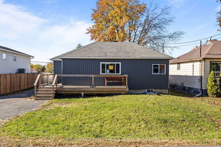 Property Photo: 3320 Duval Avenue ON K6K 1C4