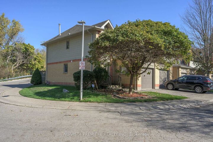 Property Photo:  1199 Hamilton Road 51  ON N5W 5Z9 