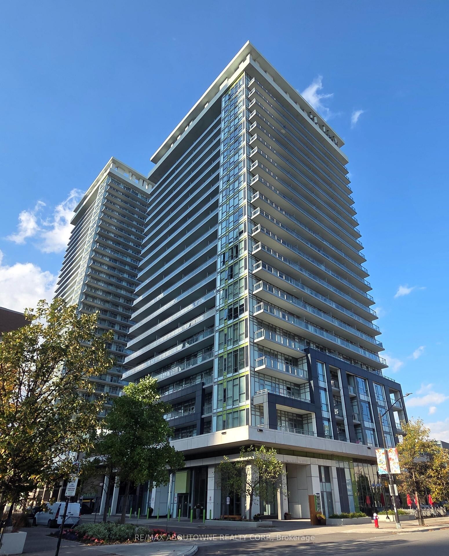 Property Photo:  365 Prince Of Wales Drive 1207  ON L5B 0G6 