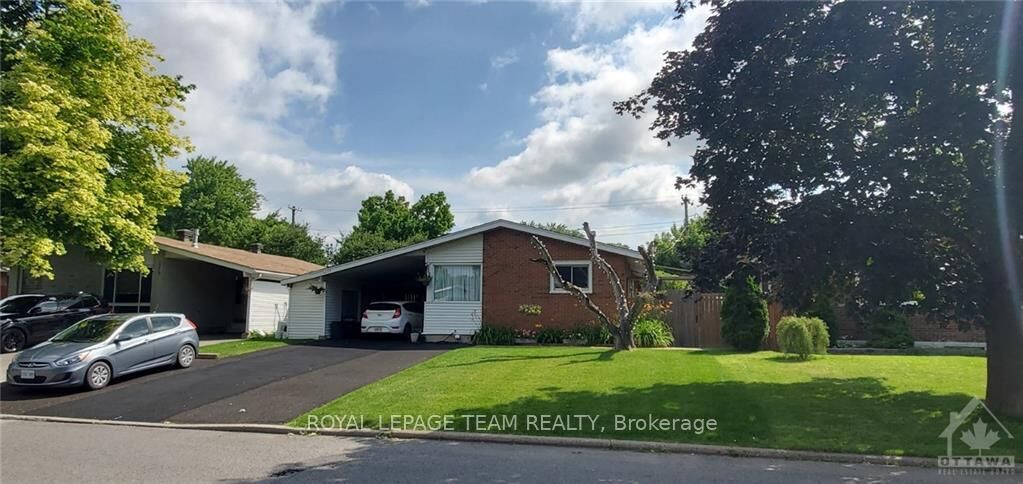 Property Photo:  2219 Melfort Street A  ON K1G 1H6 